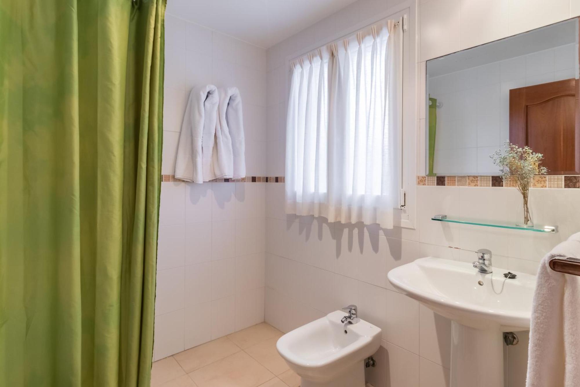 Apartamentos Silken Playa De Toro Llanes Esterno foto