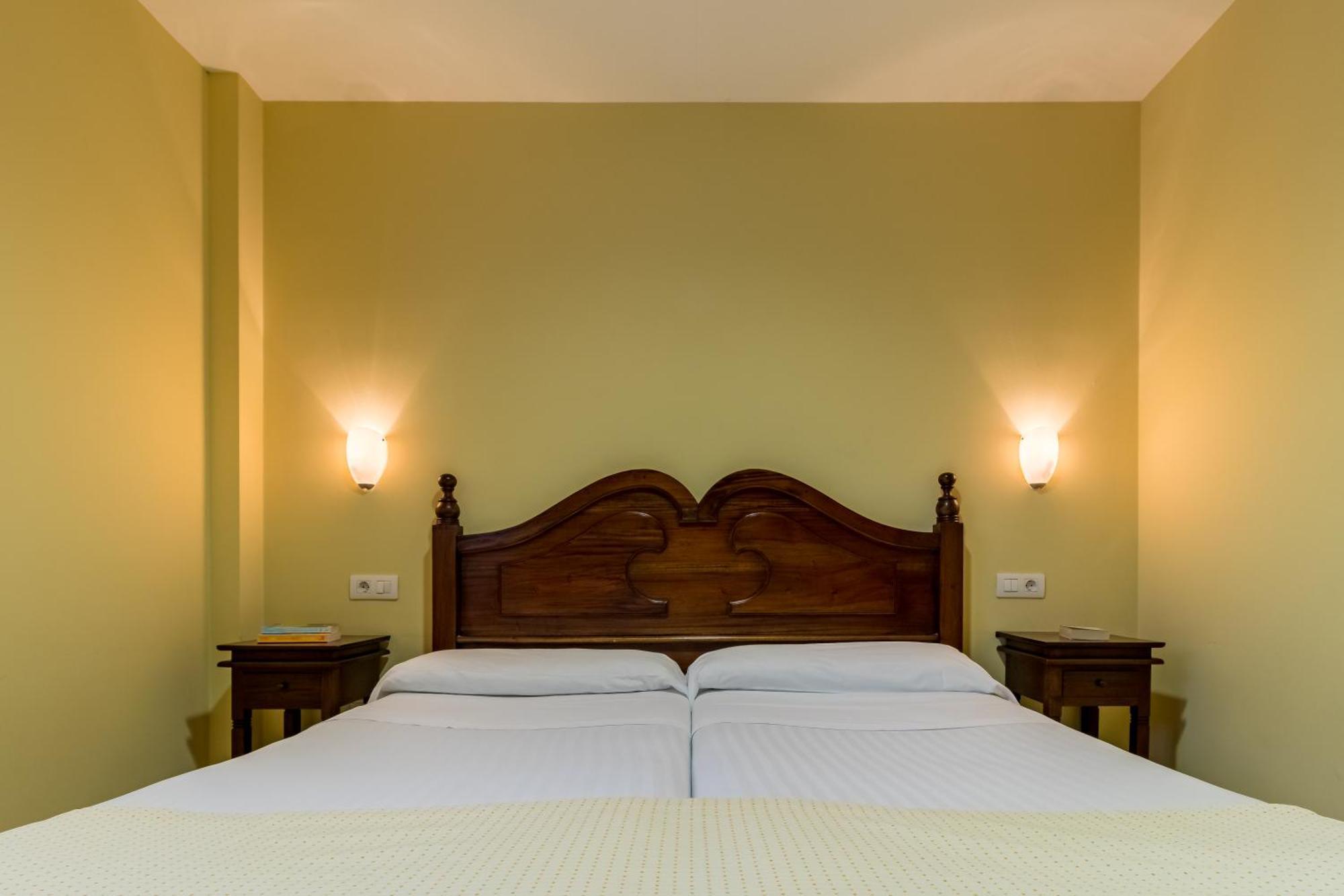 Apartamentos Silken Playa De Toro Llanes Esterno foto
